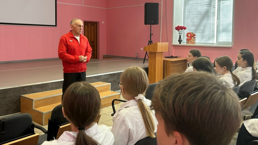 Тематический киноурок, посвященный Дню Победы